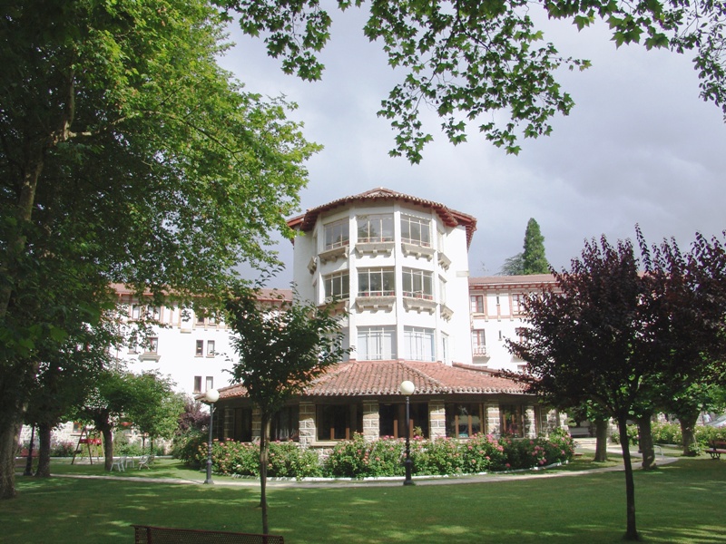 Hotel Ayestarán I-II